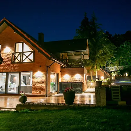 Villa D'jora *